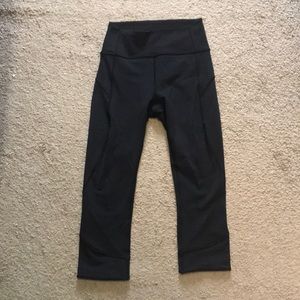 Size 4 lululemon cropped black leggings